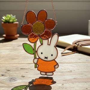 Adorable Bunny Flower Resin Suncatcher, Bunny Suncatcher For Windows, Children's Room Decor, Unique Home Gift